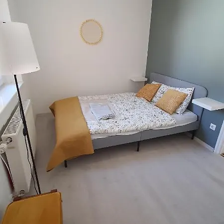 Kiss Apartmanhaz Apartment *