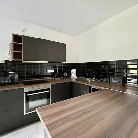 Kiss Apartmanhaz * Siófok